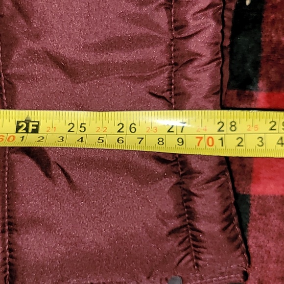 NordicTrack. Down Puffer Vest.  Like-new. Size XL - Picture 4 of 14